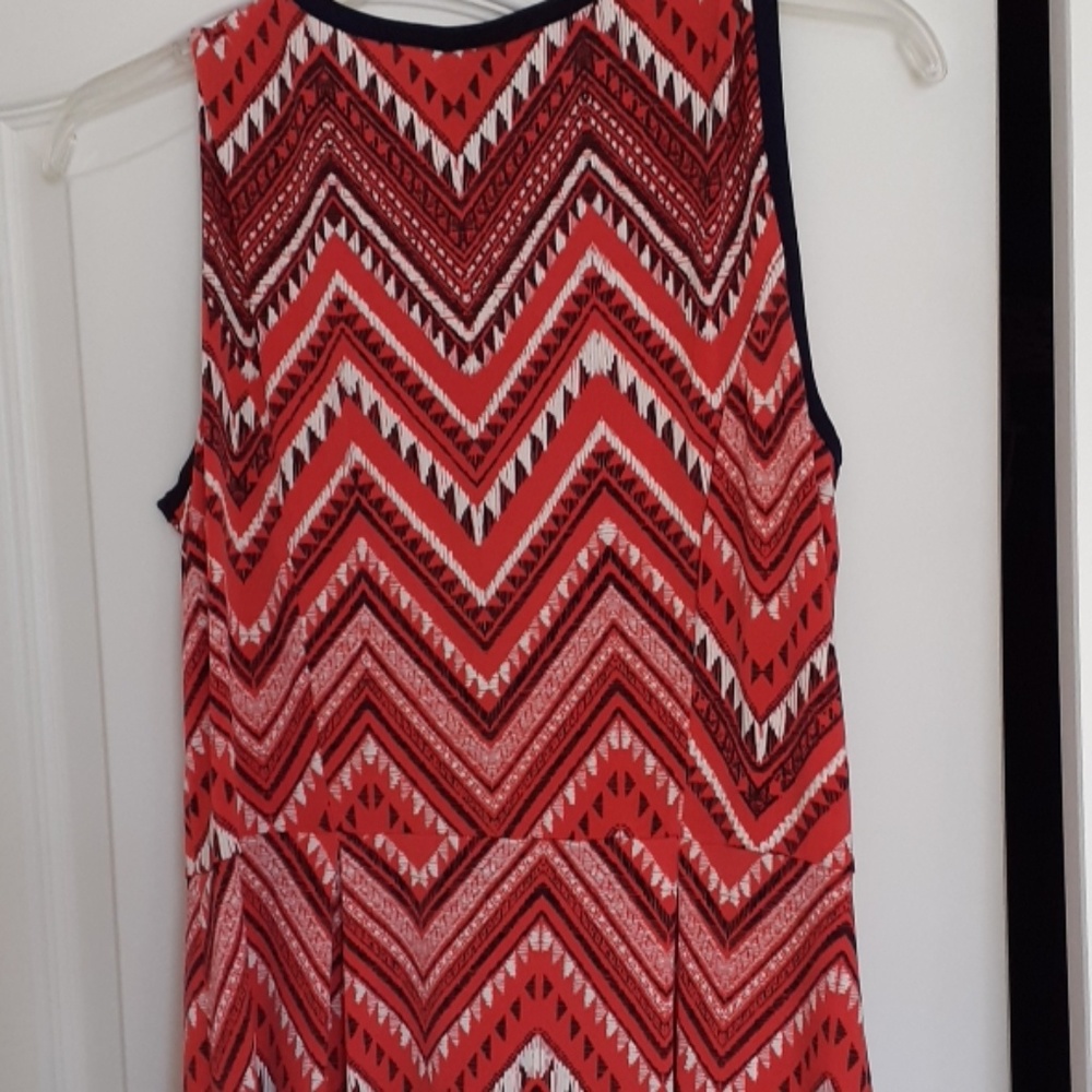 Dress - Picture 3 of 4